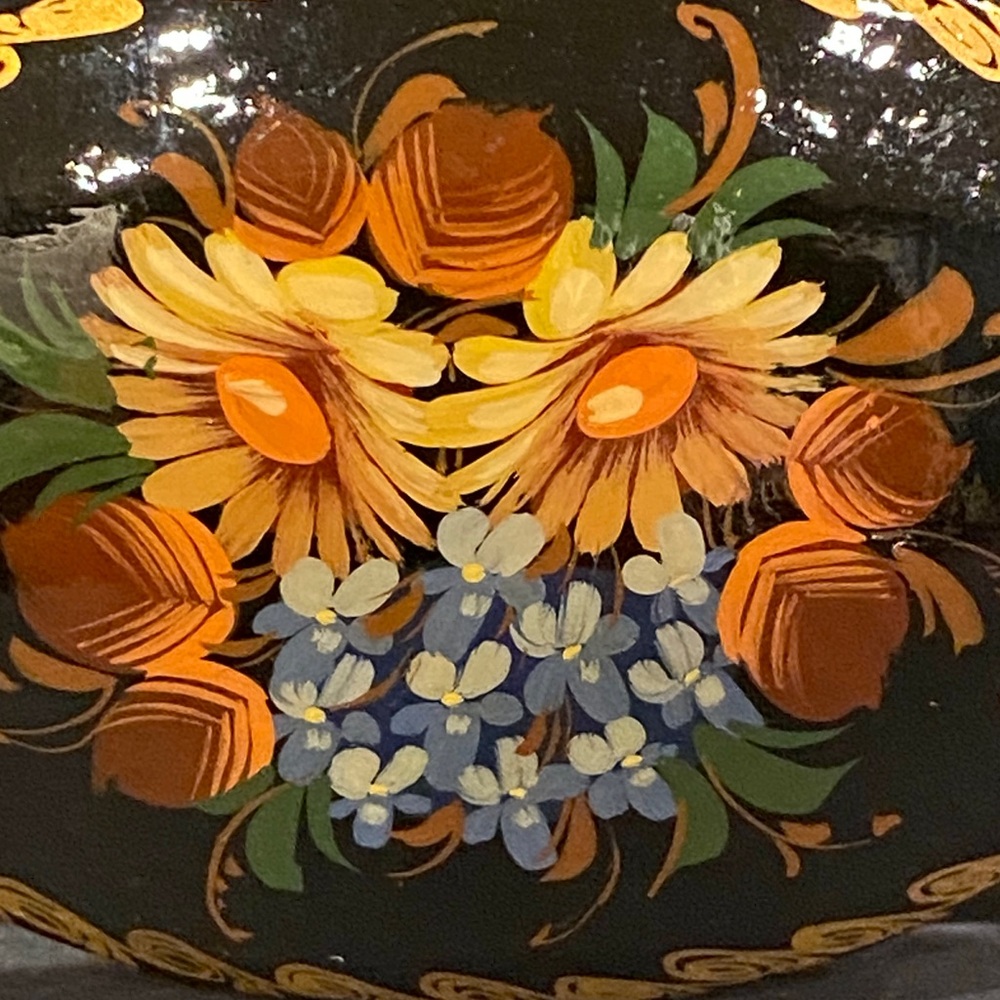 Russian Signed Hand-Painted Floral  Brooch - Picture 2 of 5